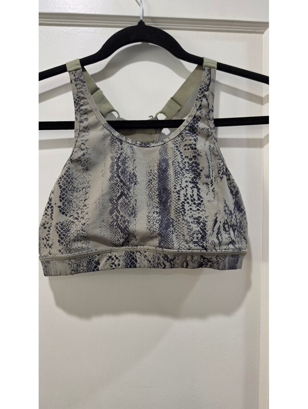 Mono B Medium Snake Print Sports Bra Size M